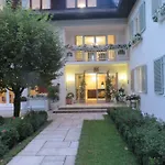 Boutiquevilla Sissi מלון